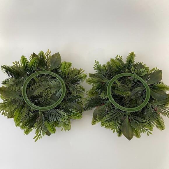 Vintage Christmas Plastic Greenery Red Berry Candle Ring Holders Wreaths Set - Picture 4 of 6